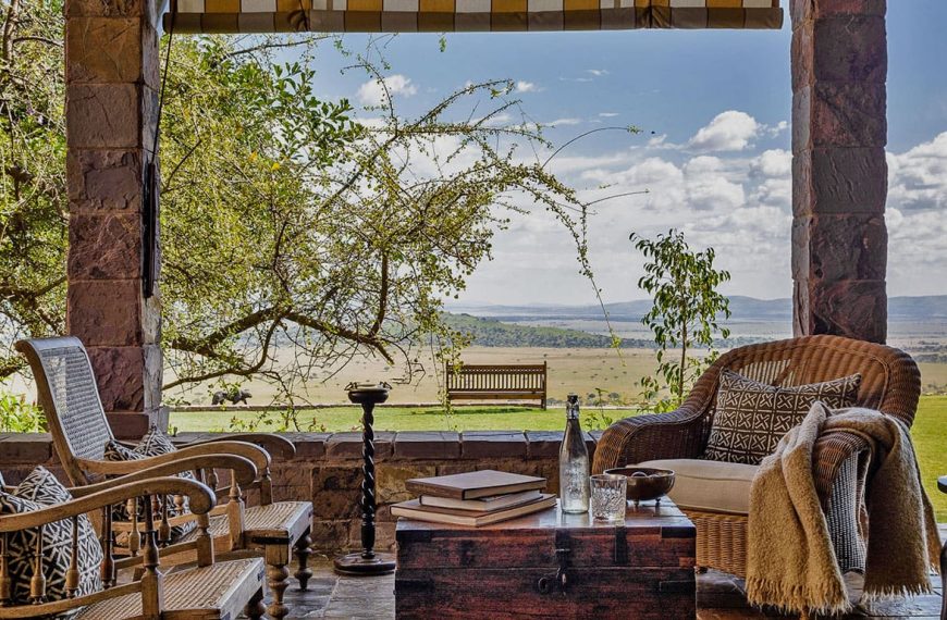Best Tanzania Safari Packages for Every Budget | Affordable to Luxury Safaris 2 Luxury safari lodge in Tanzania overlooking wildlife plains