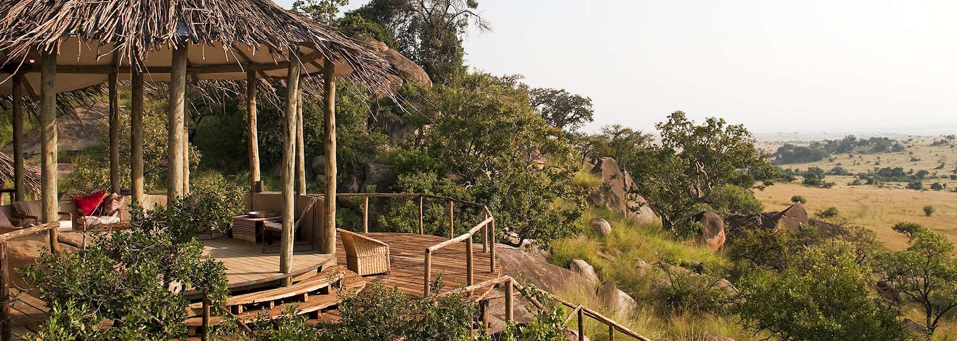 Mid range safari lodge accommodation in Serengeti 1
